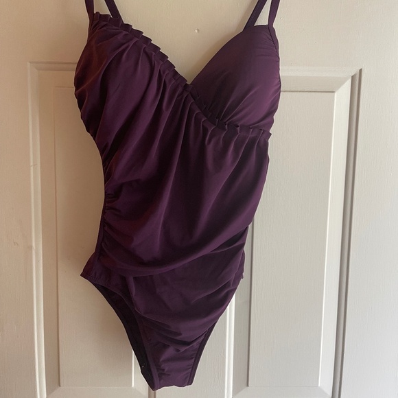 LANDS’ END Underwire One Piece Swimsuit size 8 - Picture 5 of 9